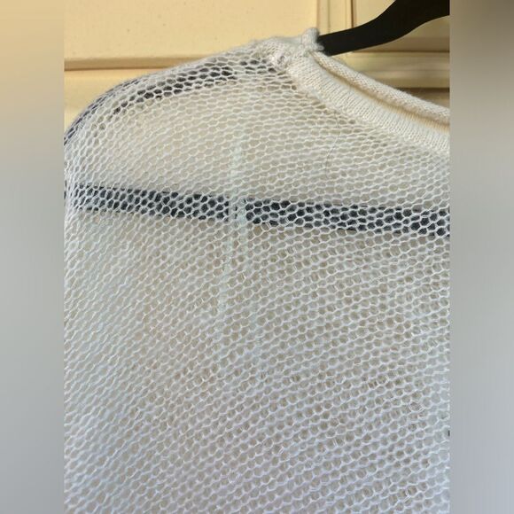 NET Zara cream long sleeved, asymmetrical hem, mesh, acrylic/cotton blend, Med - Picture 3 of 8
